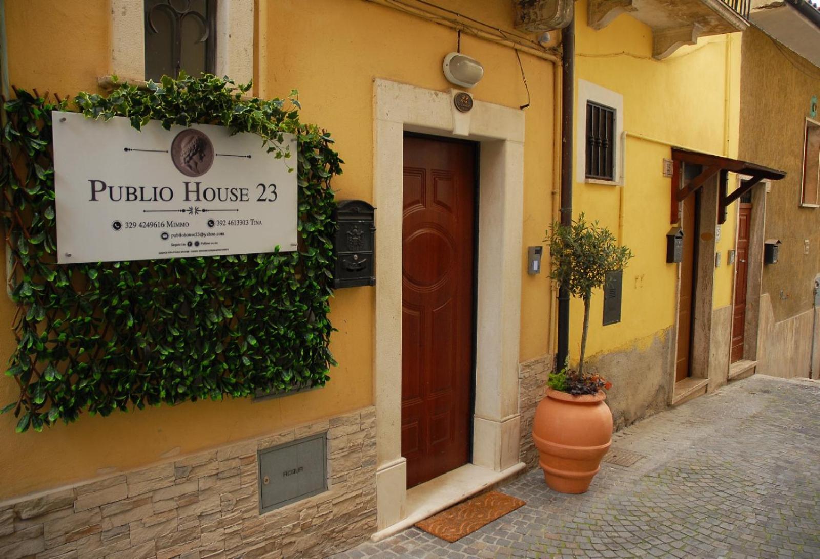 Publiohouse23 Hotel Sulmona Exterior foto